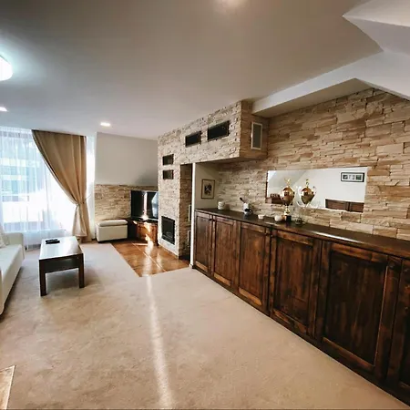 Apartment Apartman De Luxe S Vyhladom Na Lomnicky Stit Tatranska Lomnica