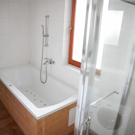 De Luxe S Výhľadom Na Lomnický štít Appartamento Tatranská Lomnica