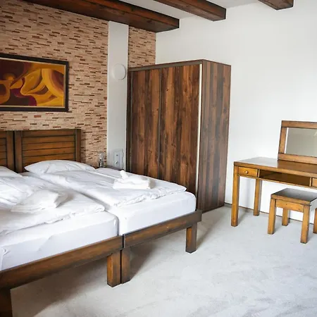 De Luxe S Vyhladom Na Lomnicky Stit * Tátralomnic