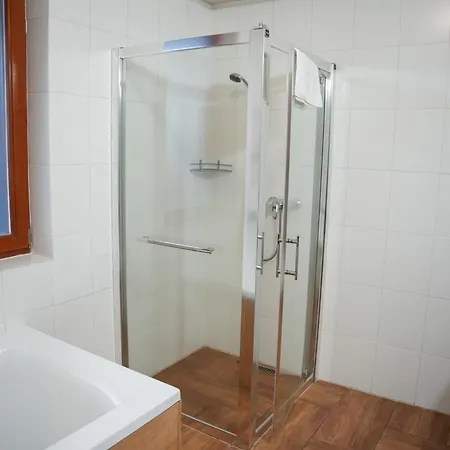 Apartment Apartman De Luxe S Vyhladom Na Lomnicky Stit Tatranska Lomnica