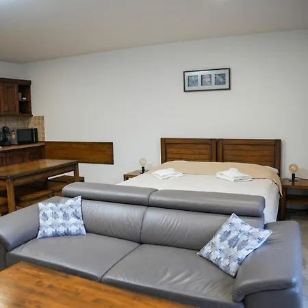 De Luxe S Vyhladom Na Lomnicky Stit